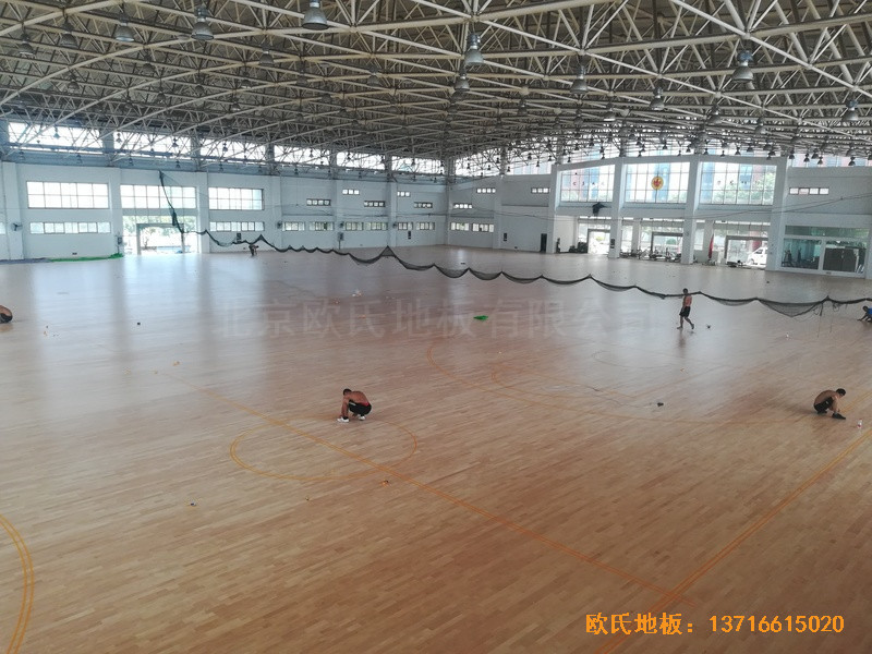 武汉体育学院体育木地板施工案例3