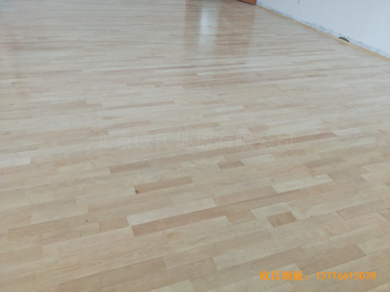 ݷˮСѧ˶˶ľذ尲װ3