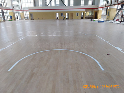 云南倪家营第三小学篮球馆体育木地板安装案例
