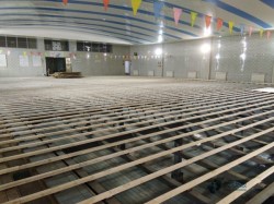 篮球木地板打蜡了怎么办