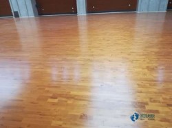 室内运动地板施工队